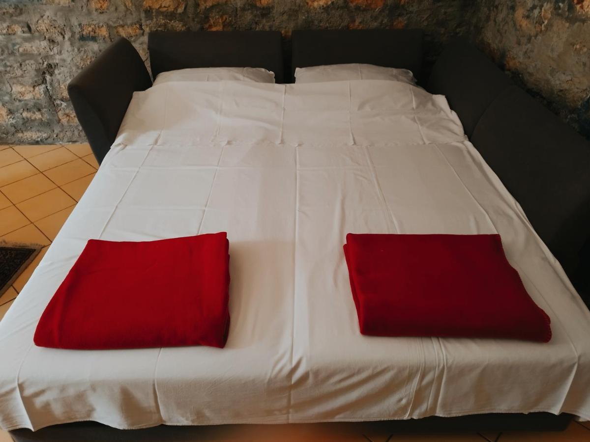 Appartement In Einem Dalmatischen Haus In Novigrad-Dalmatien Neben Zadar Novigrad  Kültér fotó