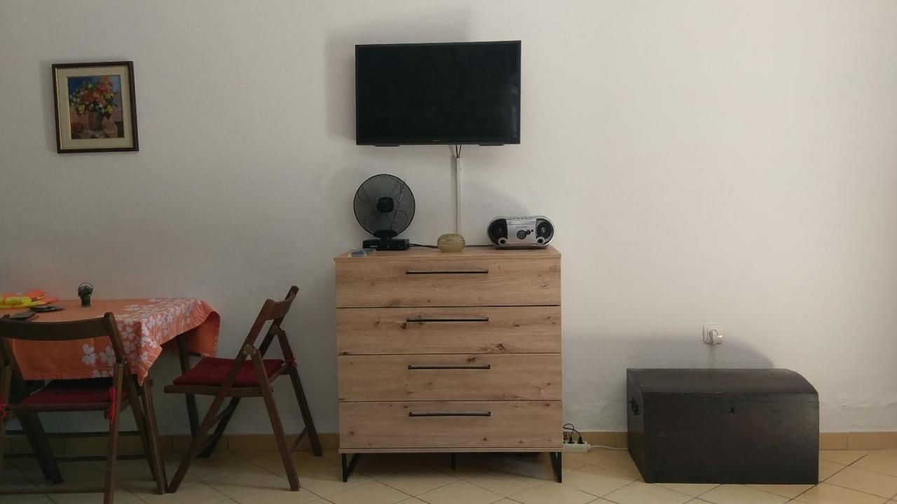 Appartement In Einem Dalmatischen Haus In Novigrad-Dalmatien Neben Zadar Novigrad  Kültér fotó